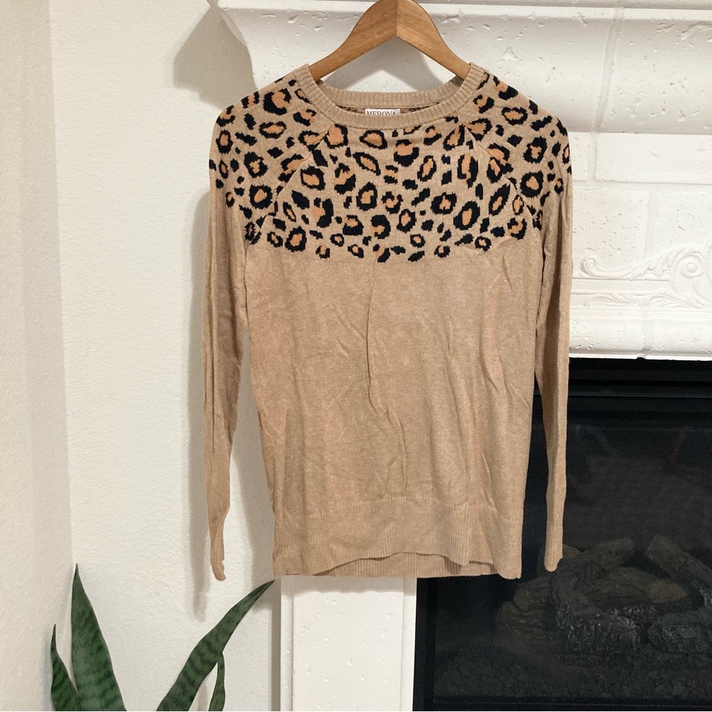 Leopard Print Sweater Tan Black Brown Long Sleeves Size M Medium - Large L